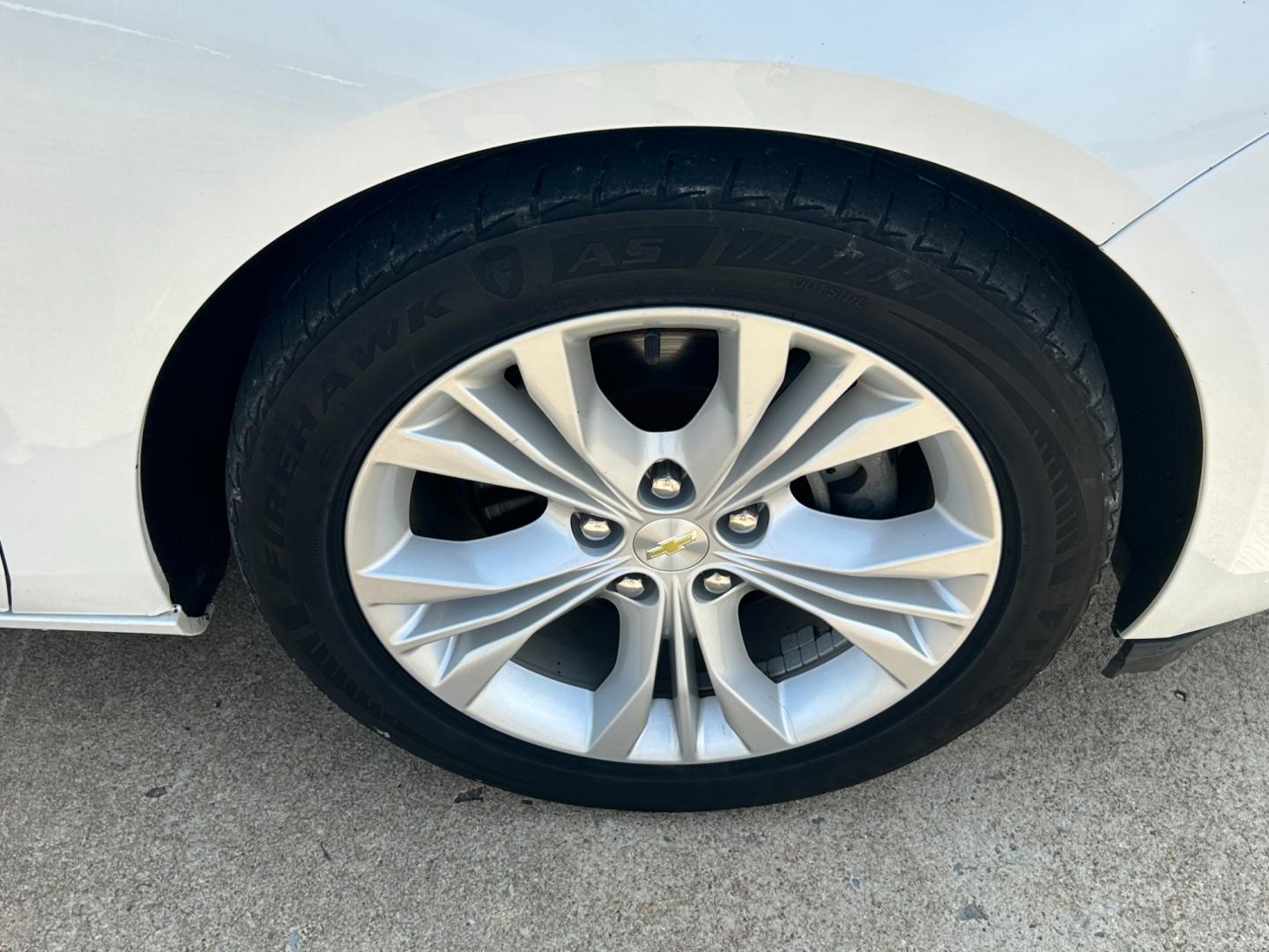 2015 White /Gray Chevrolet Impala CNG Sedan (2G1135SN0F9) with an 3.6L V6 engine, AUTOMATIC transmission, located at 17760 Hwy 62, Morris, OK, 74445, (918) 733-4887, 35.609104, -95.877060 - Photo#23